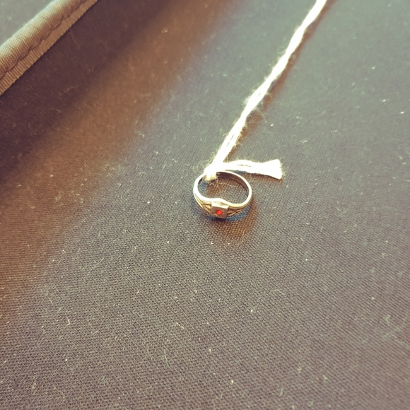 Vintage Sterling Ruby Baby Childs Ring - Picture 5 of 5